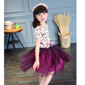 Φορέματα παιδικά για κορίτσια floral δύο χρώματα, δύο μοντέλα με κοντό και μακρύ μανίκι.