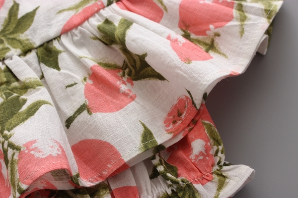 Бебешки комплект потник с изрязан гръб и панделка и къси панталони