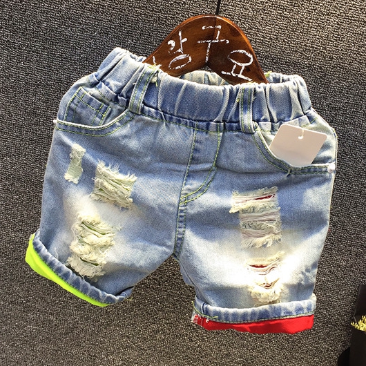 Детски къси дънкови панталони за момчета-седем интересни модела.