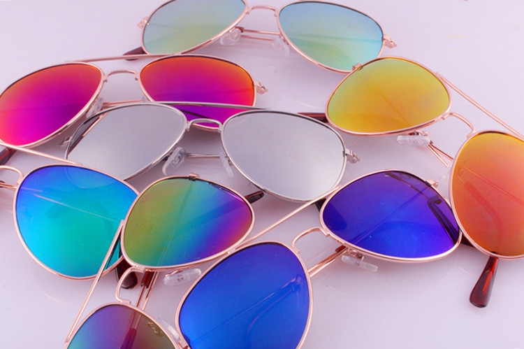 Детски летни слънчеви и цветни огледални очила за момчета и момичета - черни, сребристи, сини, дъга