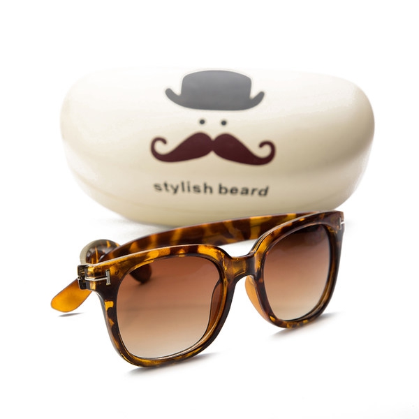 Детски слънчеви и защитни очила за момчета и момичета с калъф - модели леопард, цвят бял, кафяв, черен