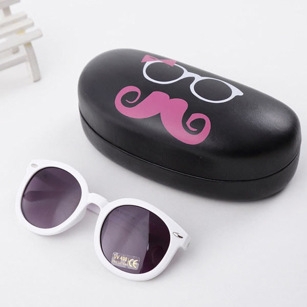 Детски слънчеви и защитни очила за момчета и момичета с калъф - модели леопард, цвят бял, кафяв, черен