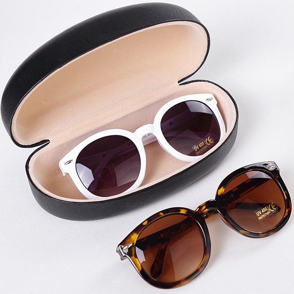 Детски слънчеви и защитни очила за момчета и момичета с калъф - модели леопард, цвят бял, кафяв, черен