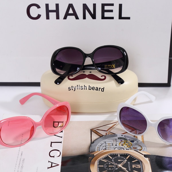 Детски слънчеви очила за лятото - различни модели за момчета и момичета - розови, кафяви, черни 