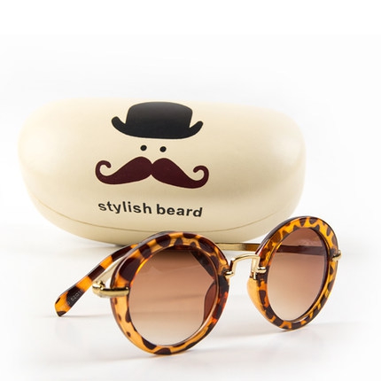 Слънчеви очила за деца - модели за момичета и момчета