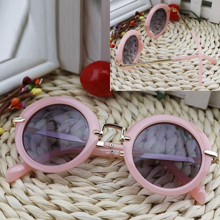 Слънчеви очила за деца - модели за момичета и момчета