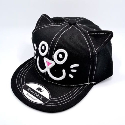 Детски летни шапки за лятото и плаж - бели, черни, розови, червени, сини - Коте с ушички и козирка