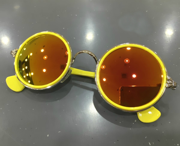 Детски слънчеви очила за малчугани - момчета и момичета до 5 години - жълта, лилава, червена рамка