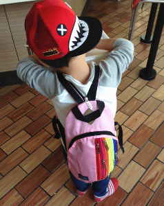 Детски чанти за училище - за момчета и момичета до 12 години - цветни модели с ципове и джобове за учебници