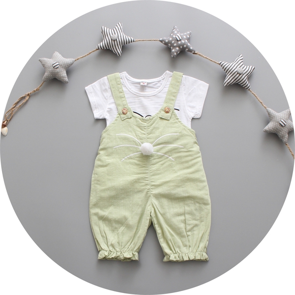 Бебешки гащеризон и тениска с къс ръкав