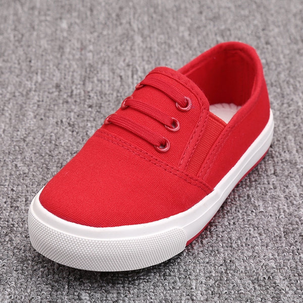 Детски платнени  обувки за момчета в пет цвята.