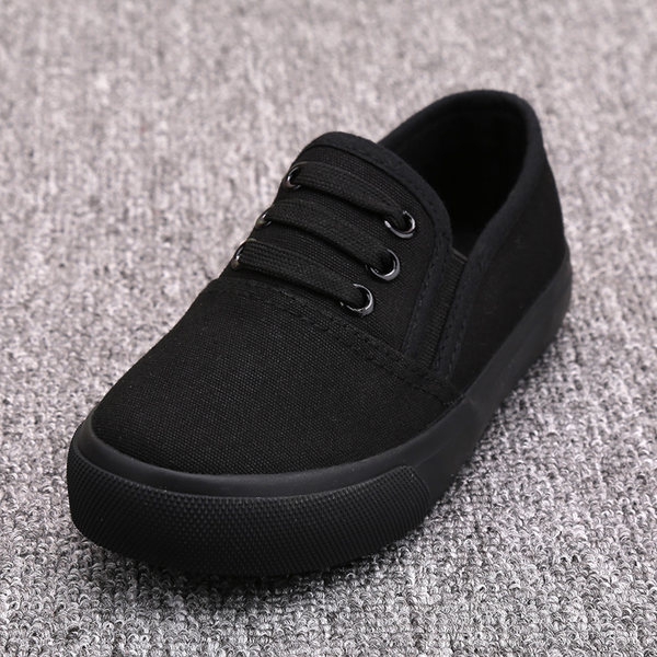 Детски платнени  обувки за момчета в пет цвята.