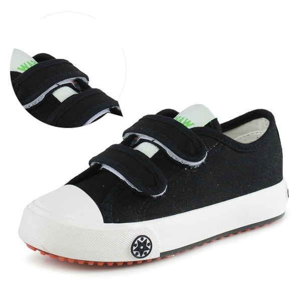 Детски кецове за момчета от Деним в девет различни модела.