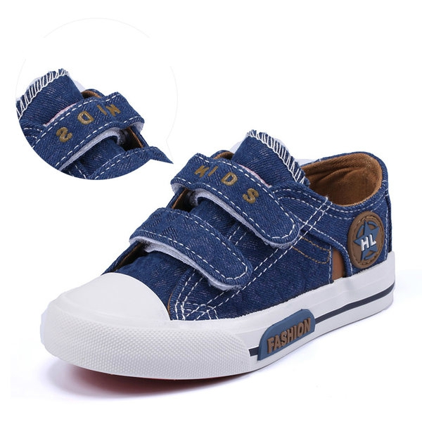 Детски кецове за момчета от Деним в девет различни модела.