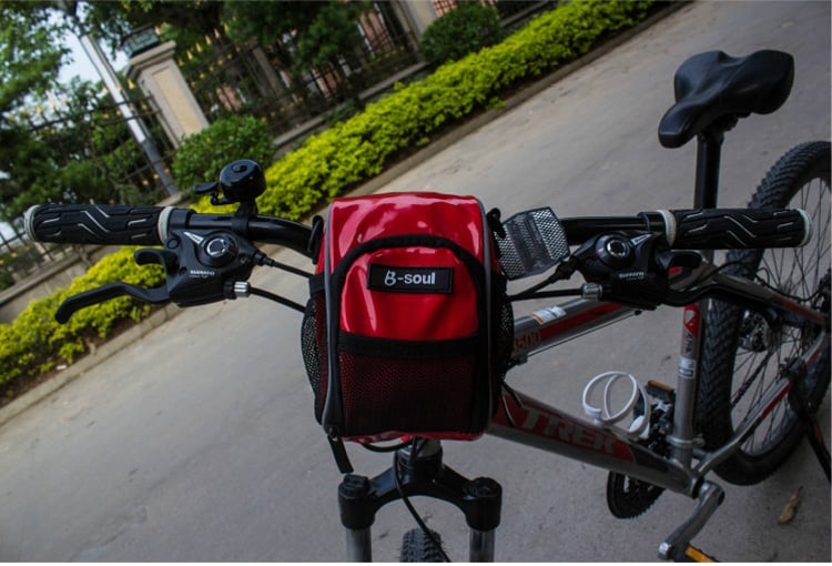 Чантички подходяща за прикрепване към велосипед - черна, червена, зелена, синя