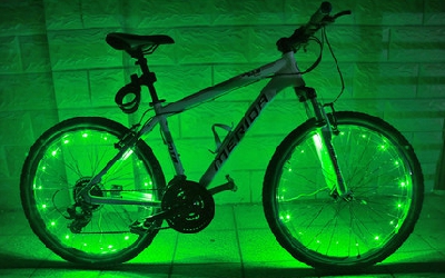 LED φώτα μπαταρίας ποδηλάτων - ροζ, μπλε, λευκό, κόκκινο και πράσινο