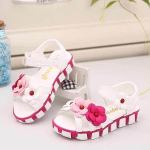 Детски сандали за момичета бели и розови на цветя