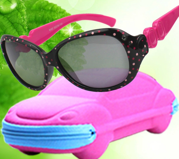 Детски слънчеви очила за момчета и момичета с калъфче кола - Car