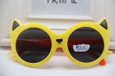 Детски очила за малки момчета и момичета с ушенца - сини, червени, жълти, зелени рамки