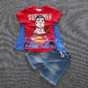 Детски летен комплект Супермен с блуза къс ръкав и къс панталон за момчета