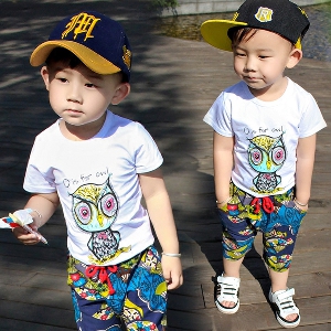 Детски цветен комплект за момчета - къс панталон и къс ръкав
