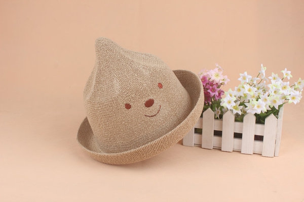 Сладки детски шапки за момичета с усмивка - 6 различни цвята