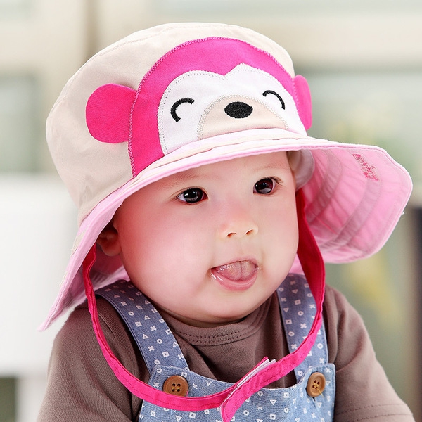 Детска шапка за момичета с мече - бял и розов цвят