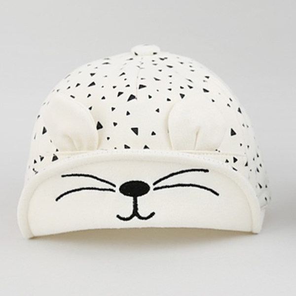 Детски шапки за момичета и момчета с коте или звезди - черен и бял цвят 