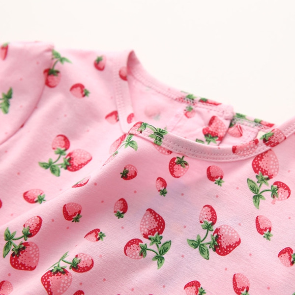 Детска рокля в розов цвят с ягоди и шифонена долна част - 1 модел