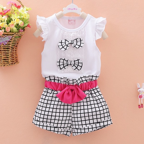 Παιδικό σετ μπλουζάκι με κοντό μανίκι και τα σορτς με ζώνη