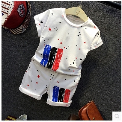 Λευκό και μαύρο παιδικό σετ για τα αγόρια 