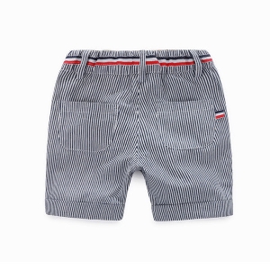 Детски къси панталони на райета в сив цвят за момчета - 1 модела