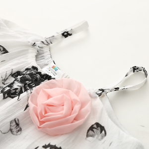 Παιδικό καλοκαιρινό σετ για κορίτσια με τριαντάφυλλο - σε λευκό και μαύρο χρώμα