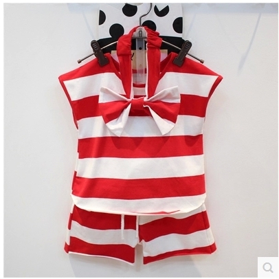 Παιδικό σετ- σορτς , μπλουζάκι και στέκα  μαλλιών.