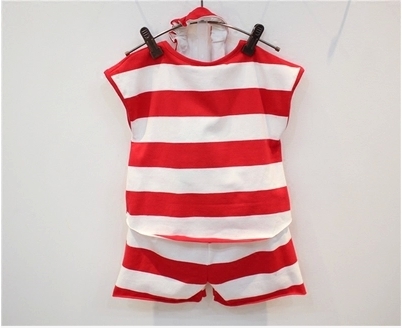 Παιδικό σετ- σορτς , μπλουζάκι και στέκα  μαλλιών.