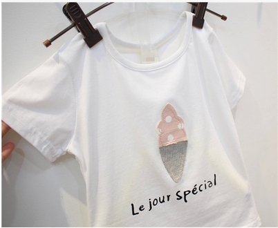 Детски летен памучен комплект за момичета -бяла тениска и розови къси панталони.