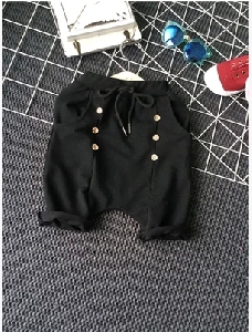 Черни детски къси панталони за момчета тип шавари.