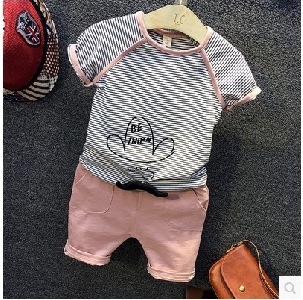 Детски комплект за момичета -раирана тениска и розови панталони.