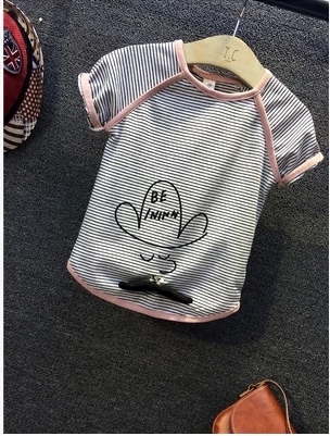 Детски комплект за момичета -раирана тениска и розови панталони.