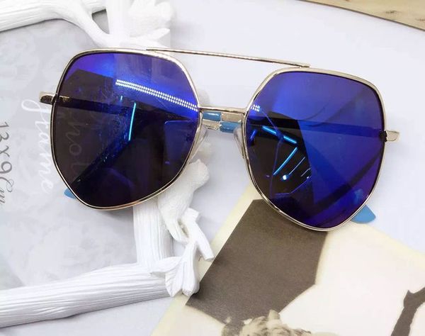 Детски слънчеви очила подходящи за момичета -  12 модела