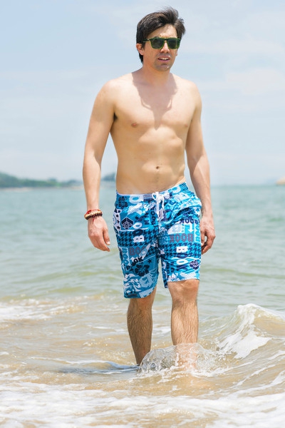 Αντρικά μαγιό  για surf,  για την παραλία και τη θάλασσα σε 4 διαφορετικά μοντέλα