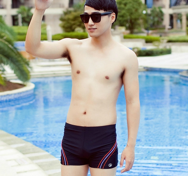 Мъжки бански в различни цветове подходящи за море и плаж - 10 модела  