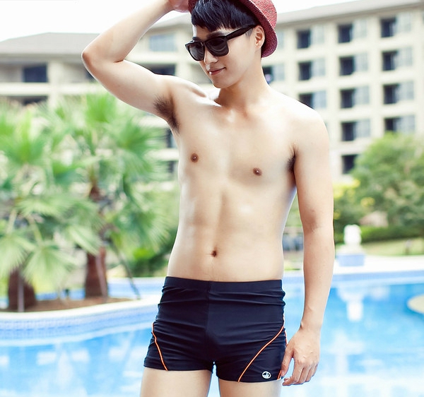 Мъжки бански в различни цветове подходящи за море и плаж - 10 модела  