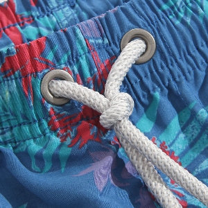 Мъжки плажни панталони на цветя в син цвят
