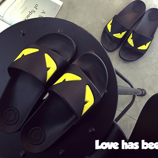 Άρρεν μαύρο παντόφλες καουτσούκ