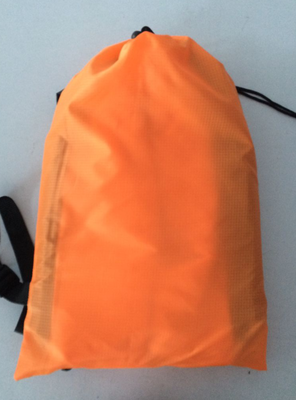 Надуваем диван за къмпинг в черен, розов, оранжев, зелен, син и лилав цвят