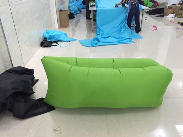 Надуваем диван за къмпинг в черен, розов, оранжев, зелен, син и лилав цвят