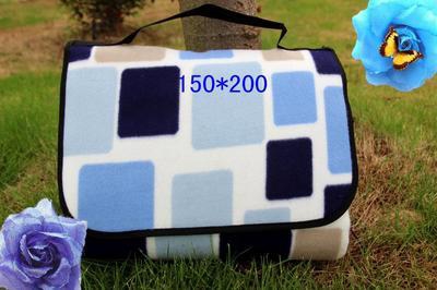 Кърпа подходяща за къмпинг и плаж 