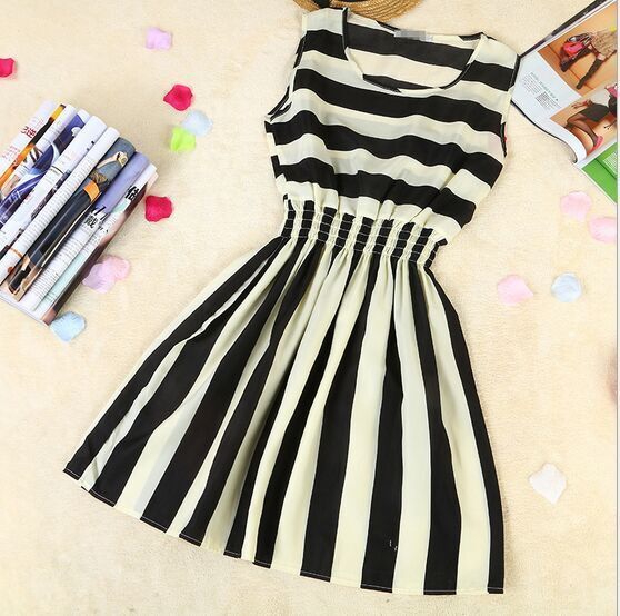 Лятно изкушение от рокли в пъстри цветове