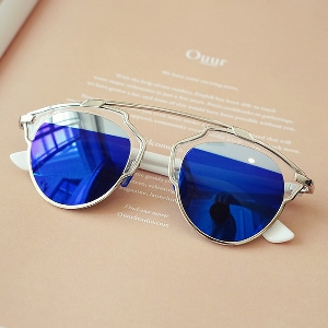 Слънчеви очила с огледални отблясъци Хит за Летния сезон